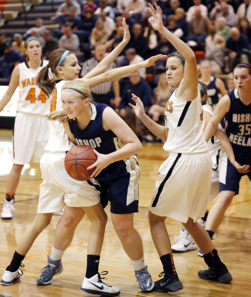 Heelan at Sergeant Buff-Luton basketball